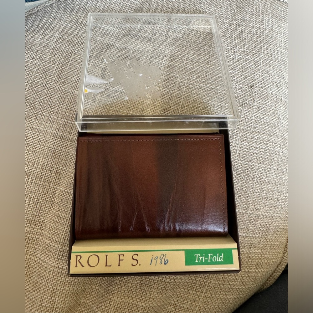 Mens wallet genuine leather NWT